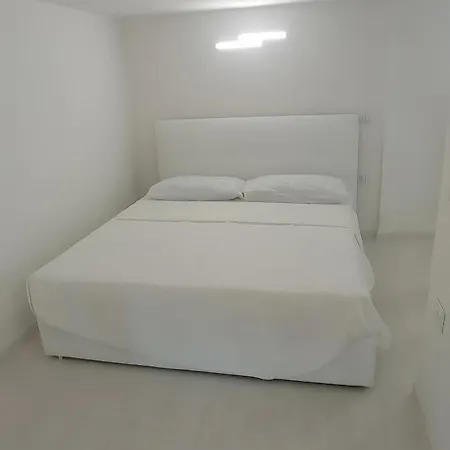 Casa Del Mirto بيت للعطل